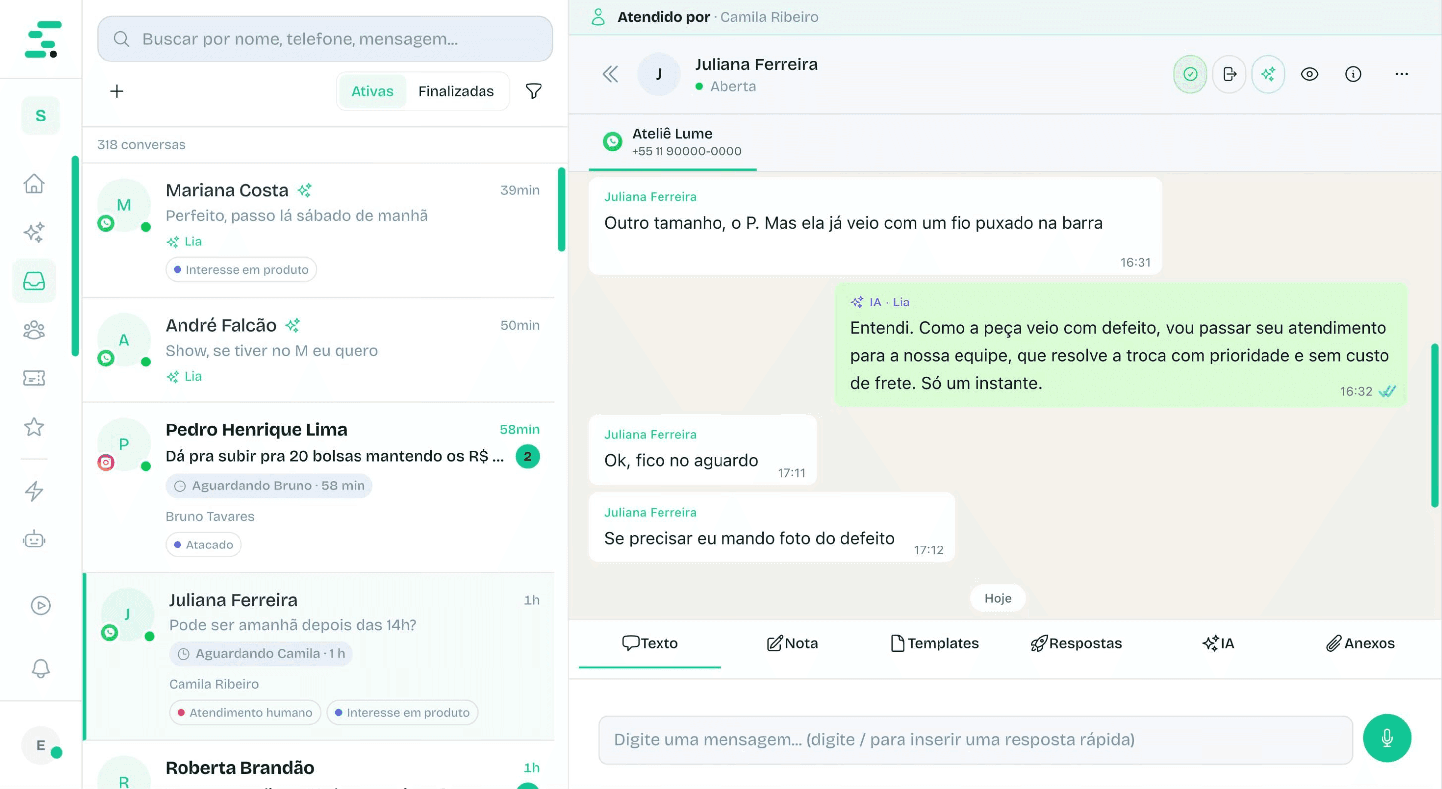 Conversa aguardando a atendente Camila depois da transferência da IA